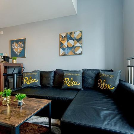 Apartament The Eistedfod Penthouse - Berwyn House Wrexham Zewnętrze zdjęcie