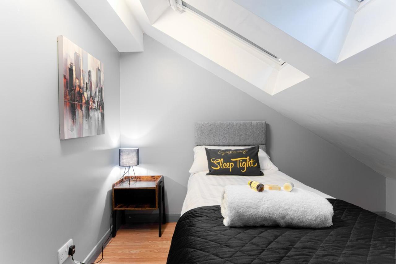 Apartament The Eistedfod Penthouse - Berwyn House Wrexham Zewnętrze zdjęcie